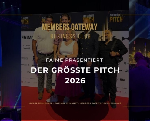 titelbild des blogbeitrags zu "der größte Pitch". 3 bilder des events im hintergrund